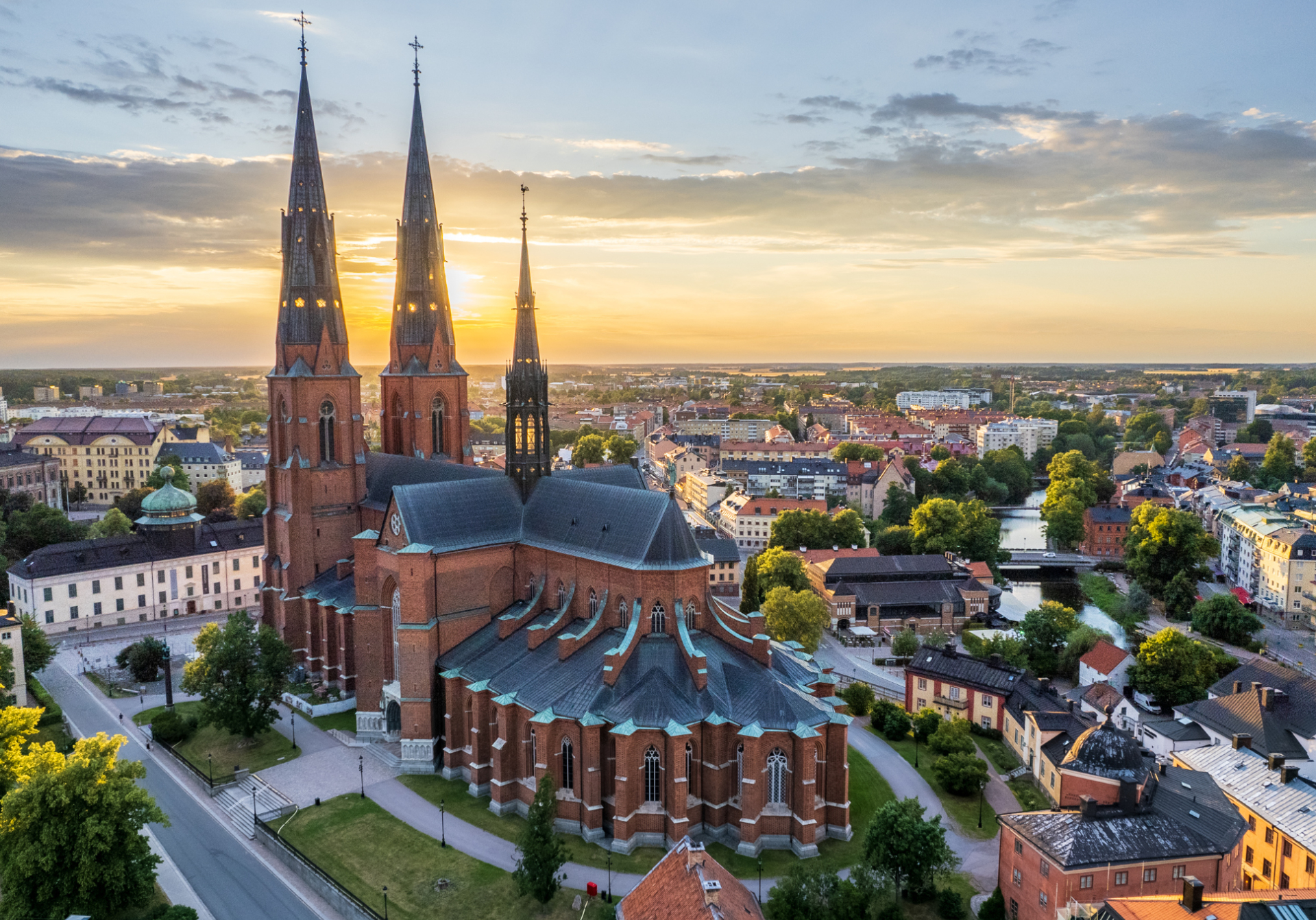 Domkyrkan i solnedgång